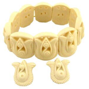 Signed AVON Floral Carved Beige Plastic Set Elastic Bracelet Clip-On Earrings